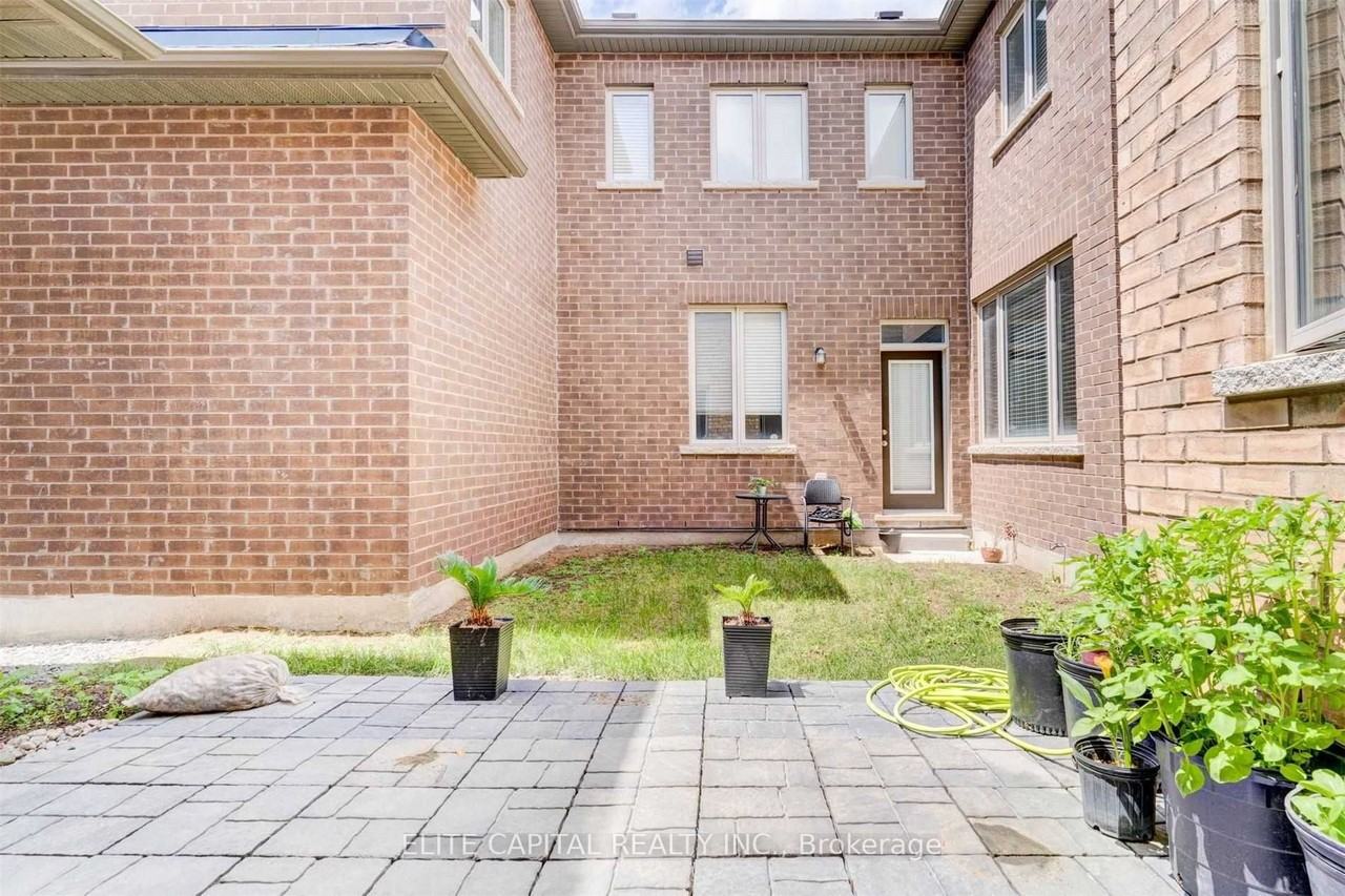 15 Applegate Drive - Photo 2 of 10