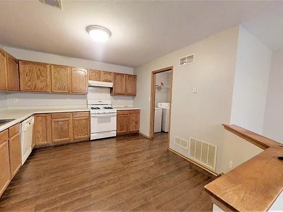 1945 W 86th Ln #NA - Photo 2 of 7