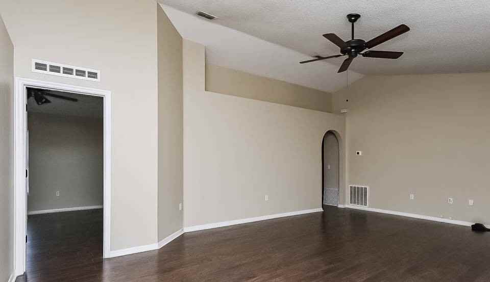17037 Holmby Ct #NA - Photo 2 of 7