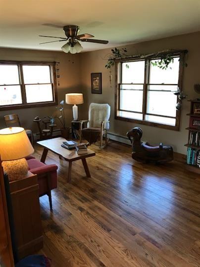 28 Ripton Rd - Photo 3 of 10