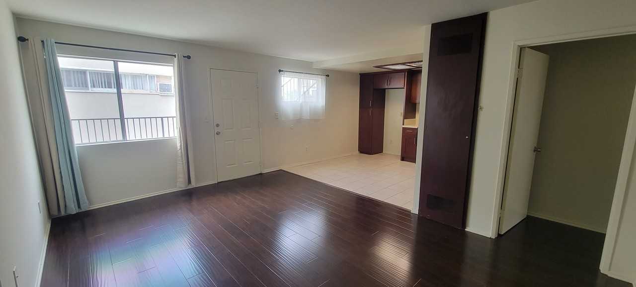 2-Bed/2-Bath Apartment For Rent In Koreatown And Adjacent To DTLA., Hollywood, East Hollywood & more - Photo 2 of 15