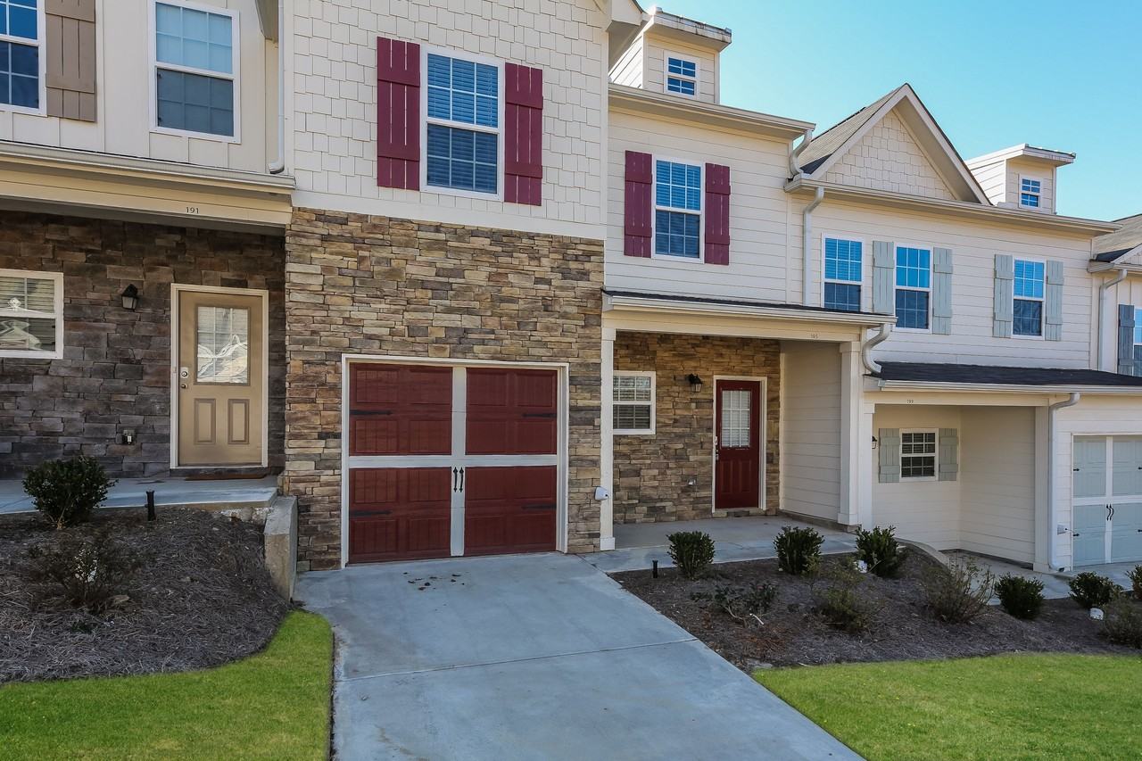 195 Riley Cir - Photo 2 of 27