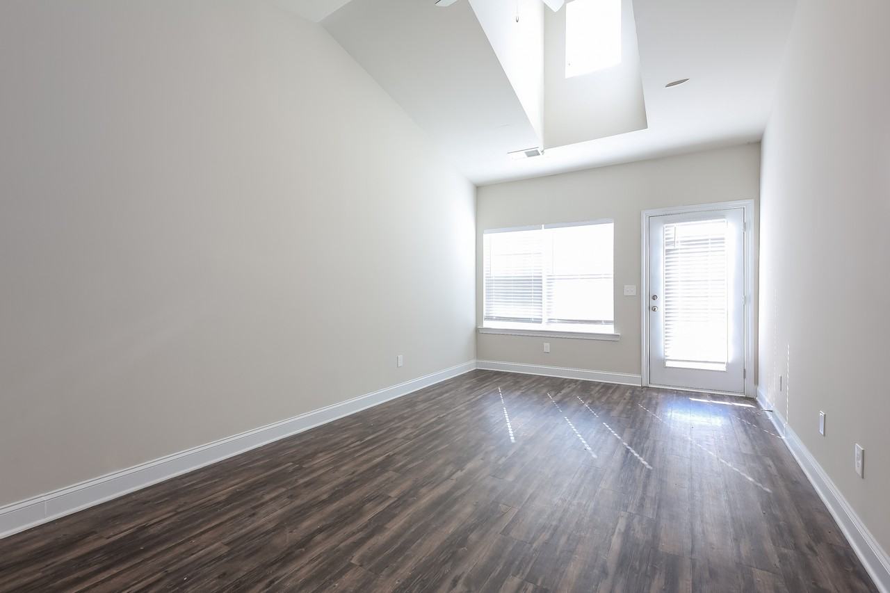 195 Riley Cir - Photo 3 of 27