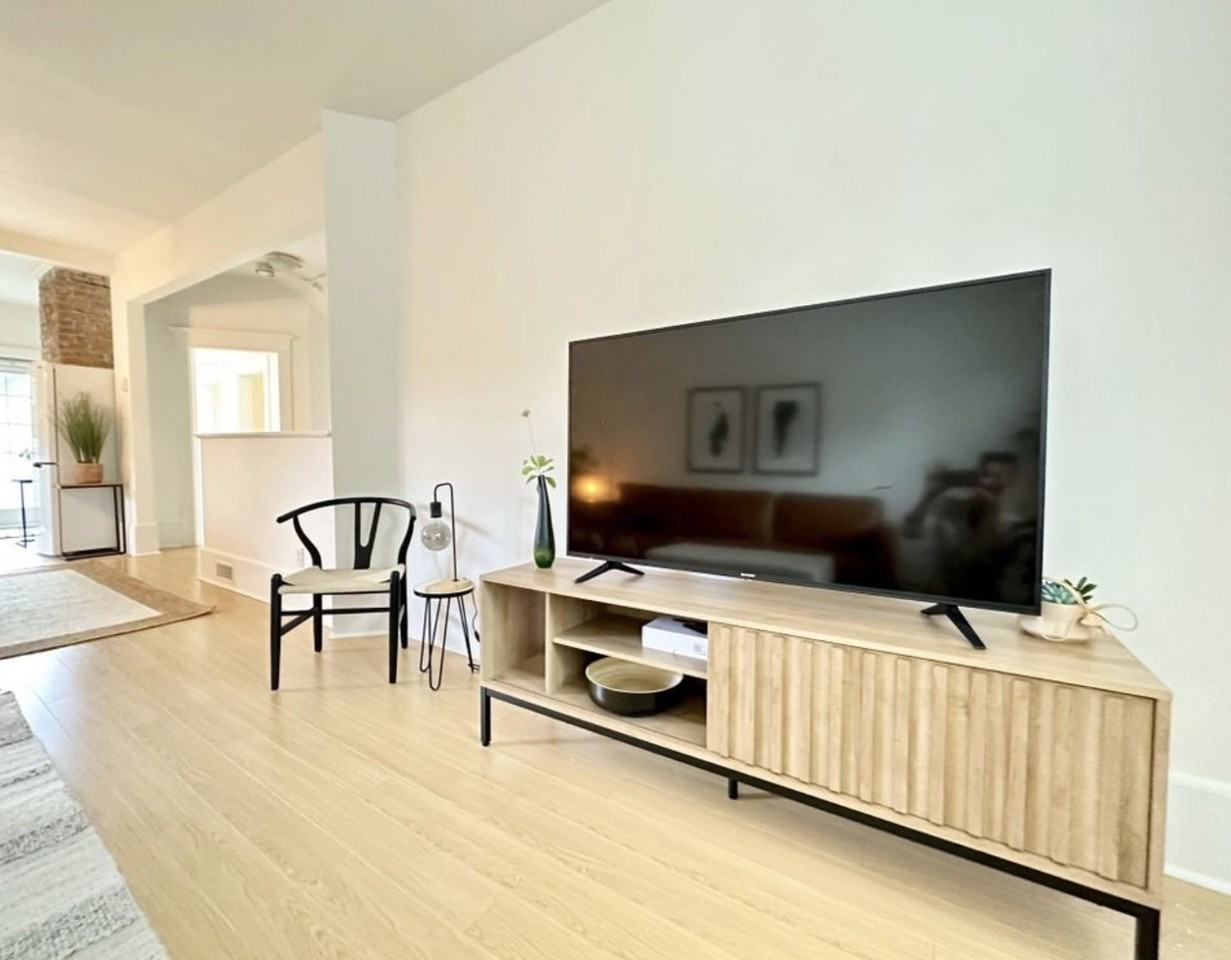 1549 Maple Street - Photo 3 of 21