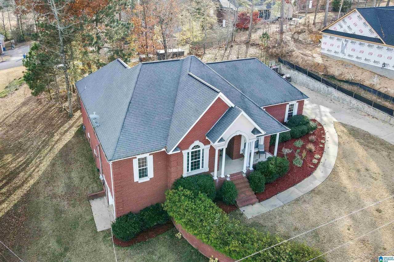 607 Remington Ct Se #NA - Photo 3 of 14