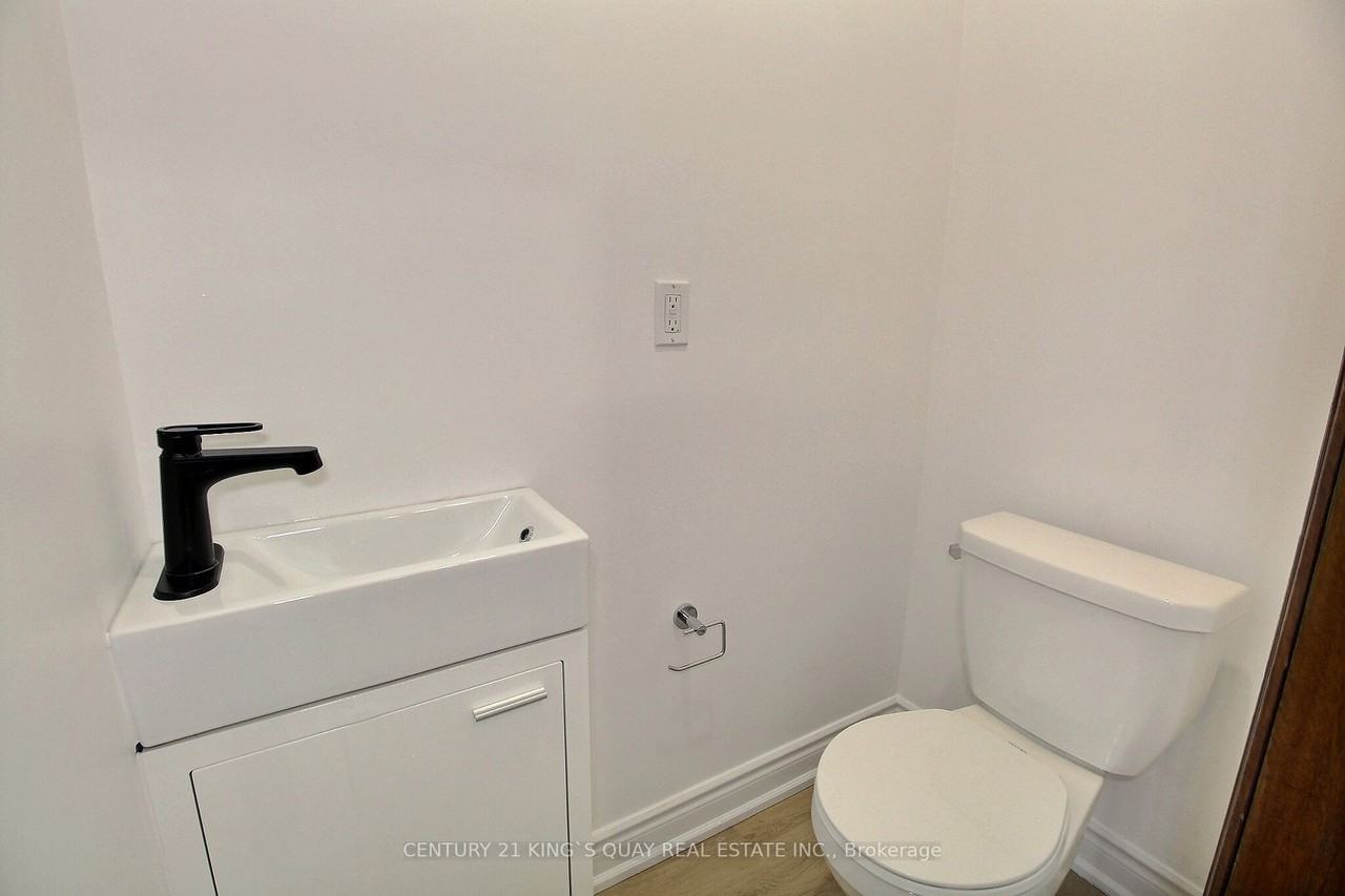 224 Lawrence Avenue West #1530 - Photo 2 of 6