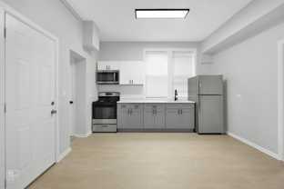 2542 S Trumbull - Photo 1 of 1