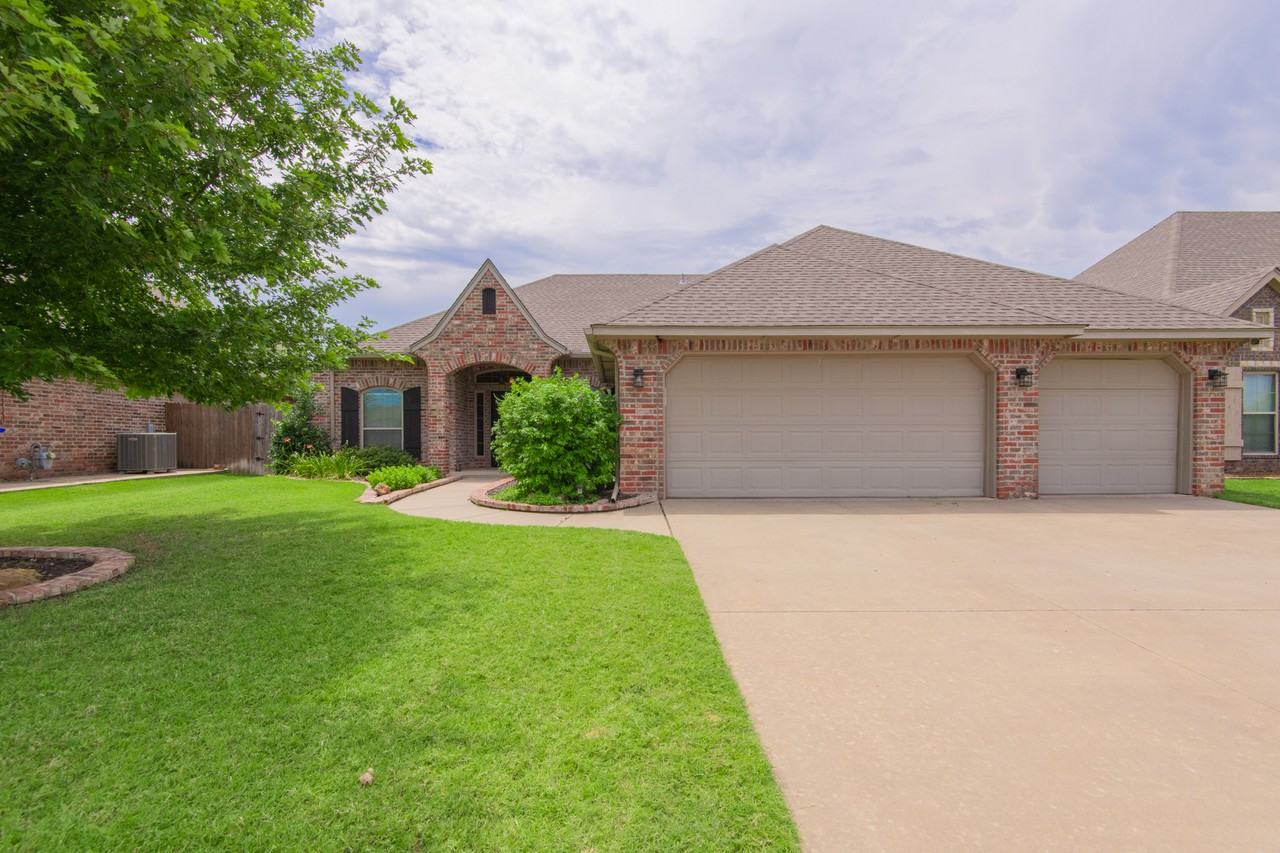 3810 Reid Pryor Rd #1 - Photo 2 of 39