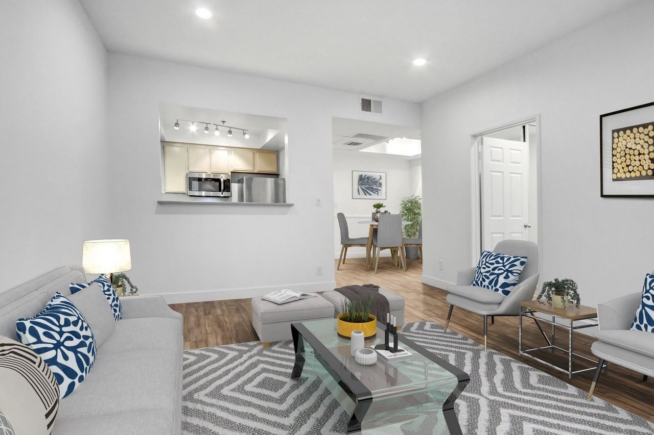 8614 Burton Way Apartments - Photo 3 of 27