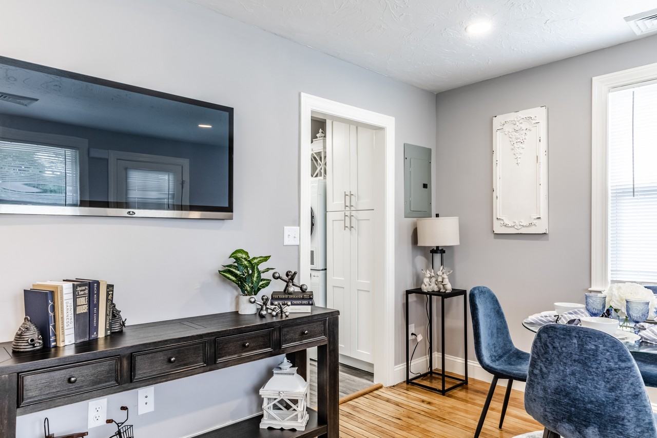 Devenscrest Village - Photo 3 of 25