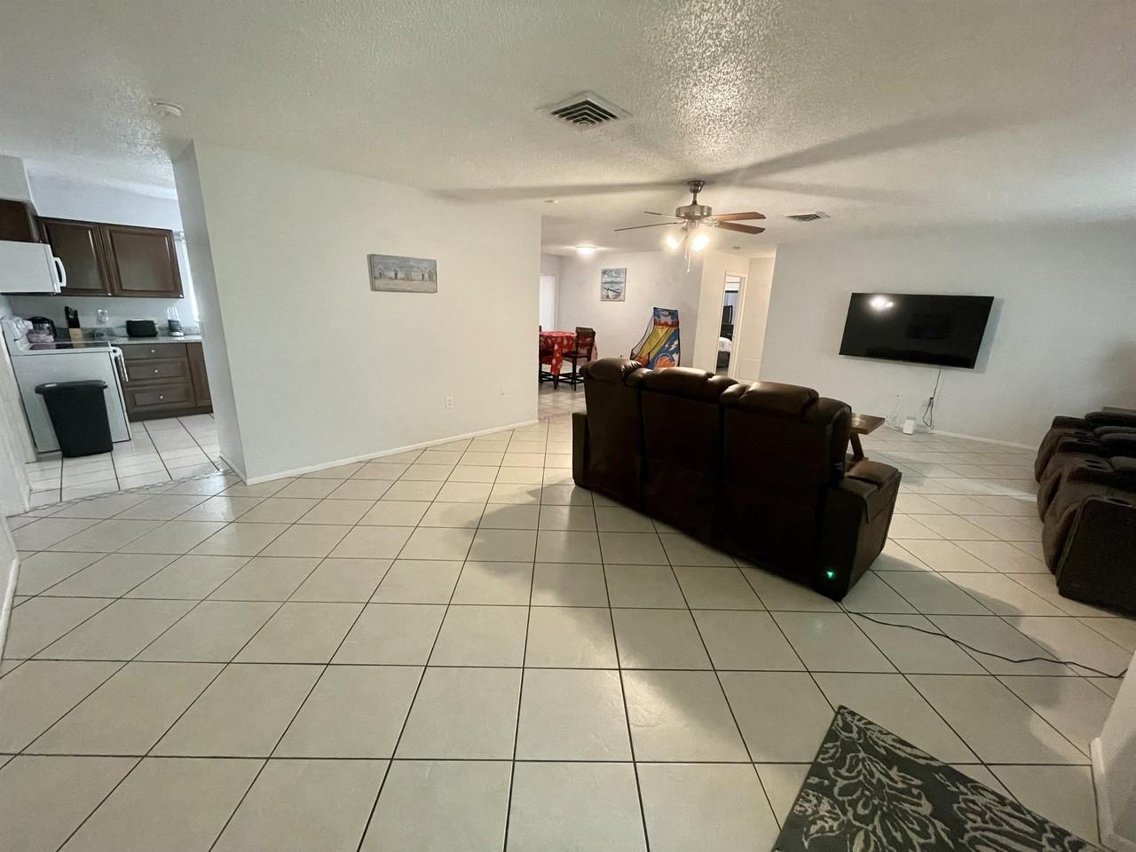 2101 Utica Dr #1 - Photo 2 of 27