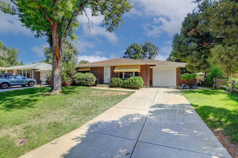 258 Agate Way - Photo 3 of 37