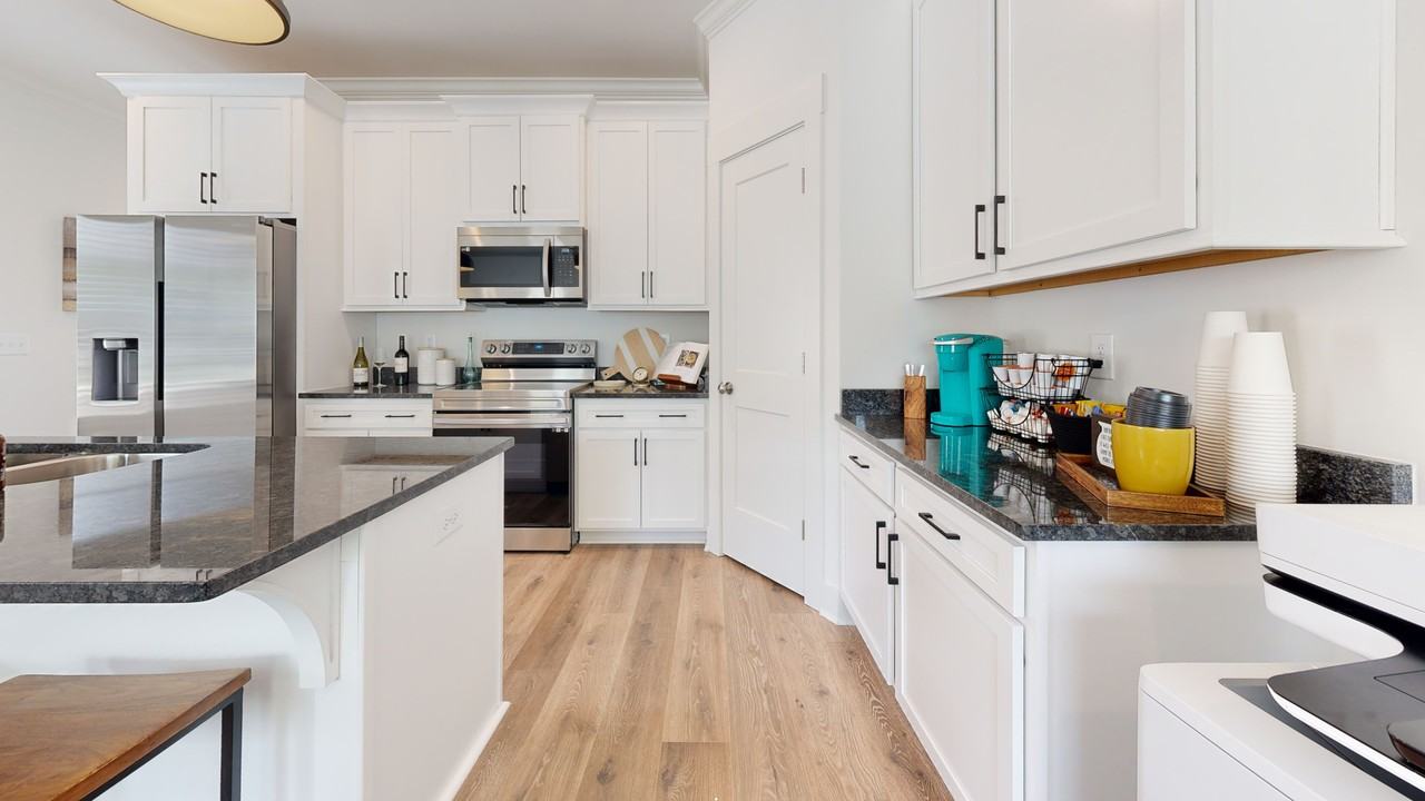 Oakwood Village - Photo 4 of 37