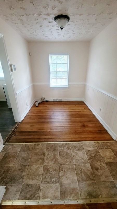 3429 Ryburn Rd - Photo 4 of 12