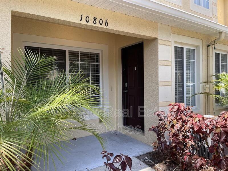 10806 Brickside Ct - Photo 3 of 19