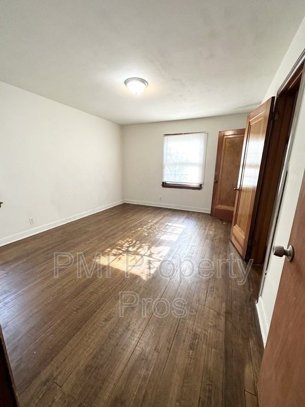 4647A N 27th St - Photo 3 of 14