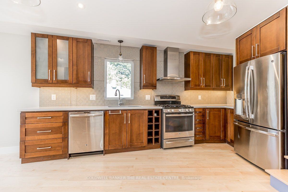 44 Fairhill Crescent #2 - Photo 2 of 21