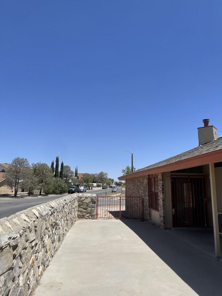 11600 Clear Lake Way #NA - Photo 3 of 27