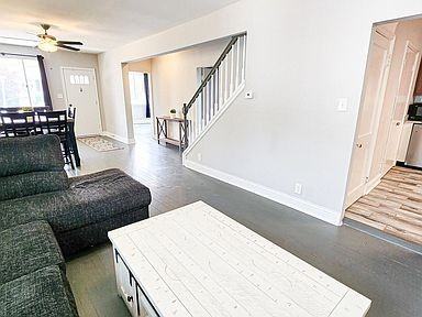 2711 Woodsdale Ave #NA - Photo 2 of 5