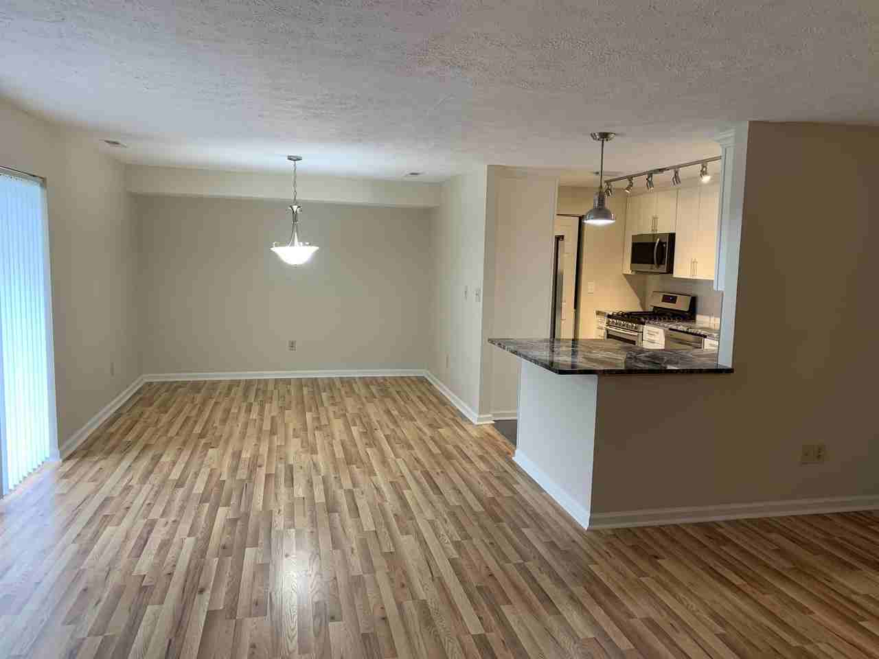 7209 Beacon Hill Dr #7209 - Photo 6 of 38