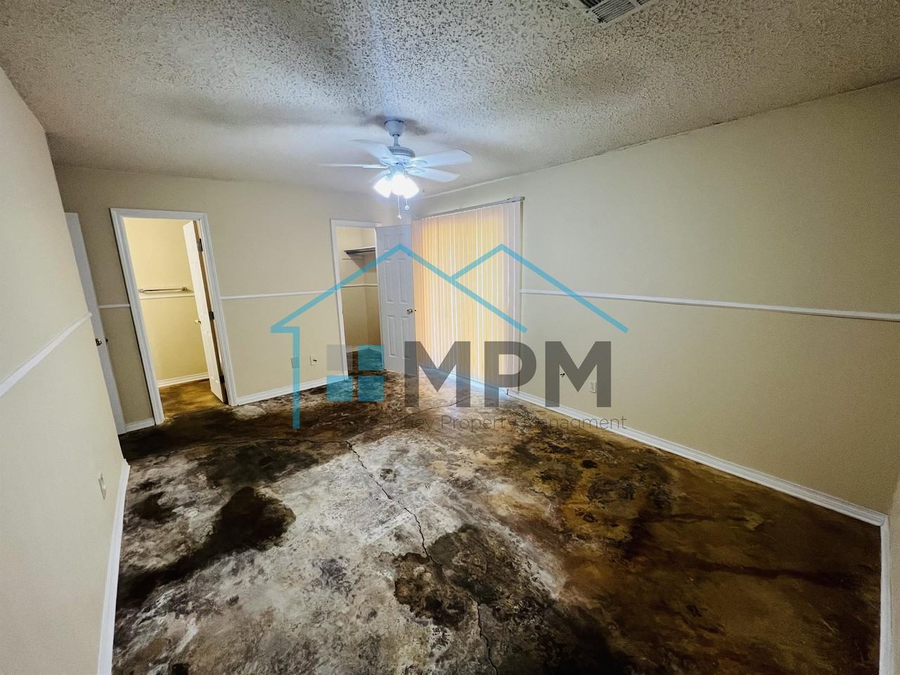 304 Woodale Dr #B - Photo 5 of 12