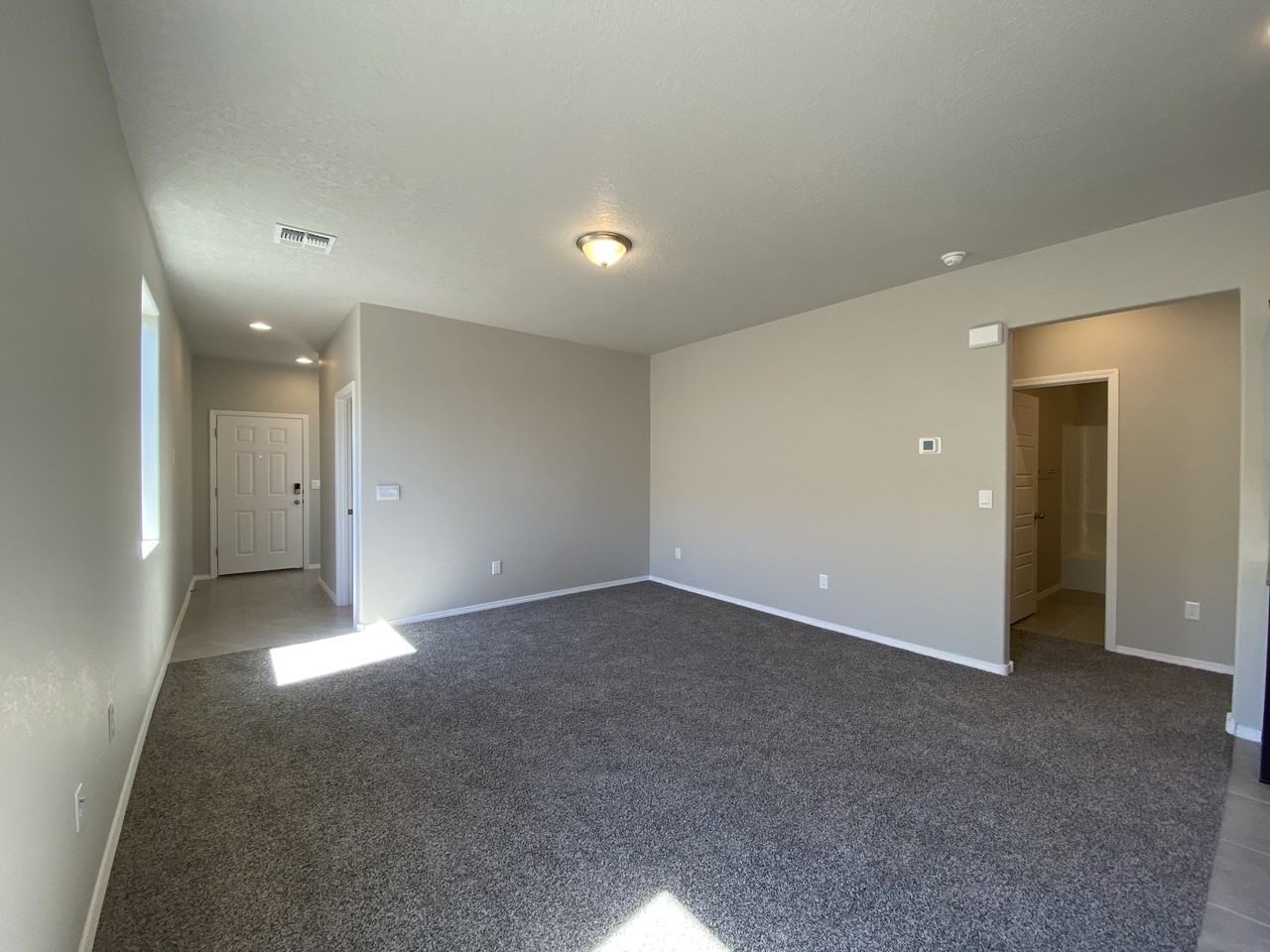 4806 Mount Salas St Ne #1 - Photo 6 of 21