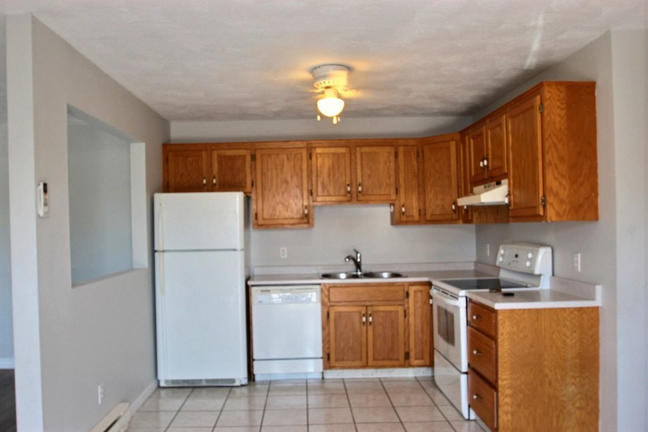 2731 first aveUnit A 27A, Moncton, NB E1C 7W9 3 Bedroom Apartment for