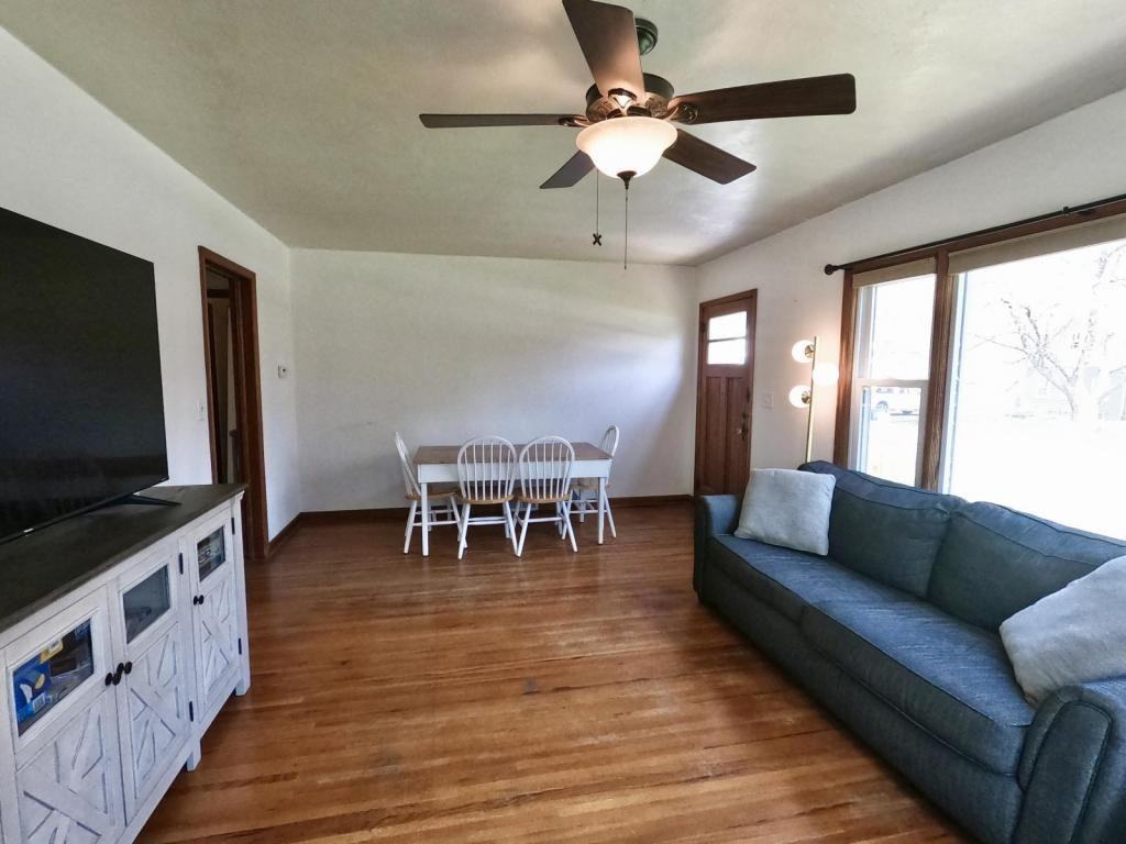 504 N Main St - Photo 3 of 13