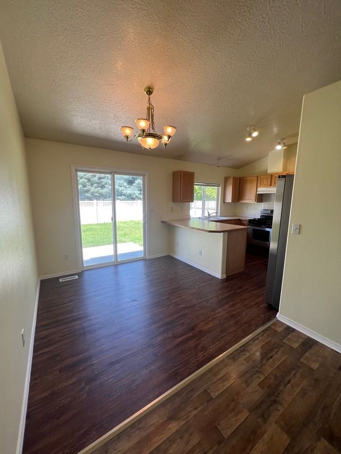 621 N Copper River Dr, Nampa, ID 83651 3 Bedroom House for 1,900/month