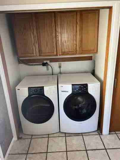 1018 39th St Se - Photo 3 of 14