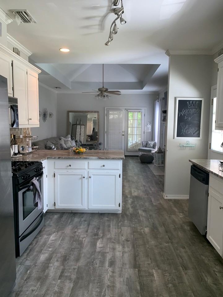 1009 Henckley Ave #NA - Photo 3 of 24