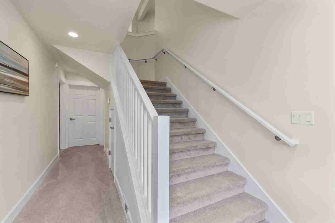 5311 172nd St Sw #MAIN - Photo 3 of 32