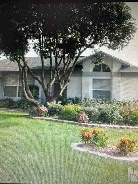 8048 Cloverglen Cir #NA - Photo 2 of 12