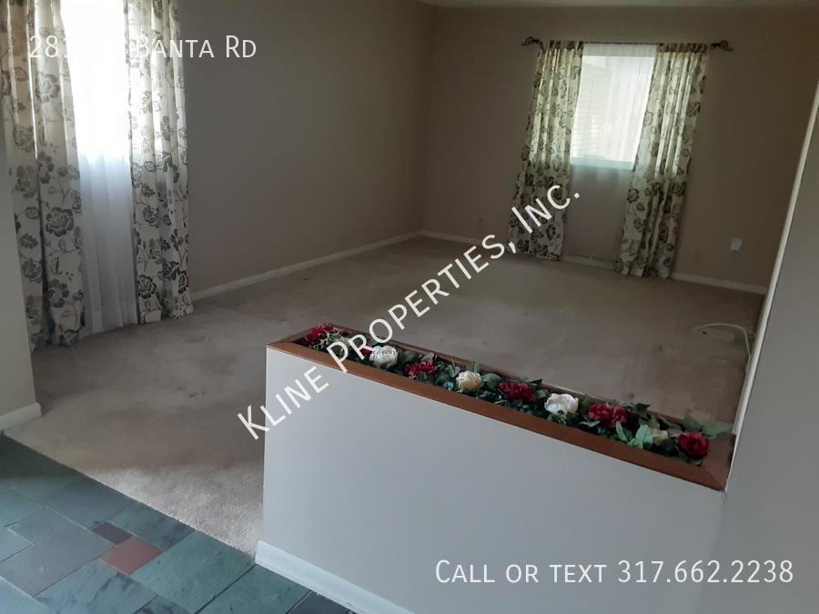 2811 E Banta Rd - Photo 3 of 12