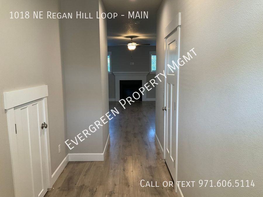 1018 Ne Regan Hill Loop #MAIN - Photo 3 of 22