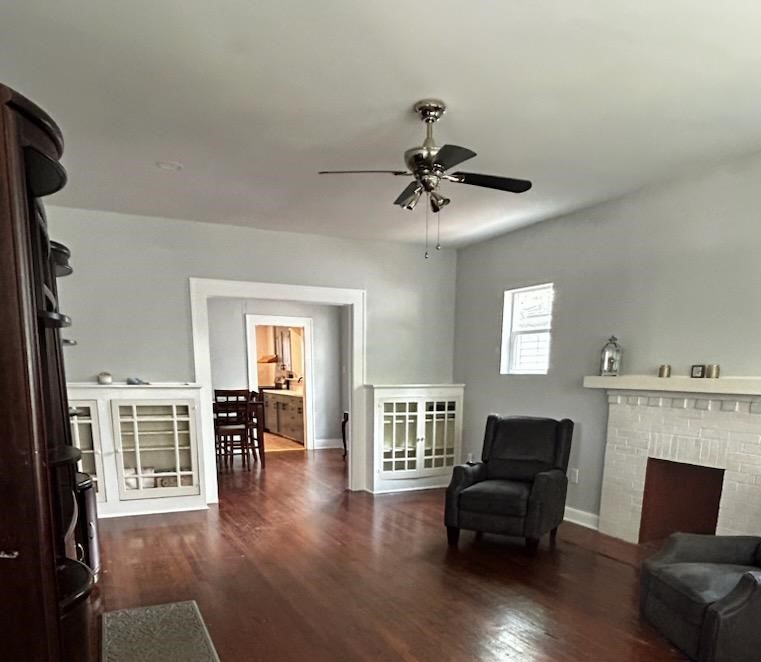 719 N Barnett Ave - Photo 2 of 9