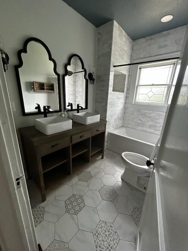 719 N Barnett Ave - Photo 3 of 9