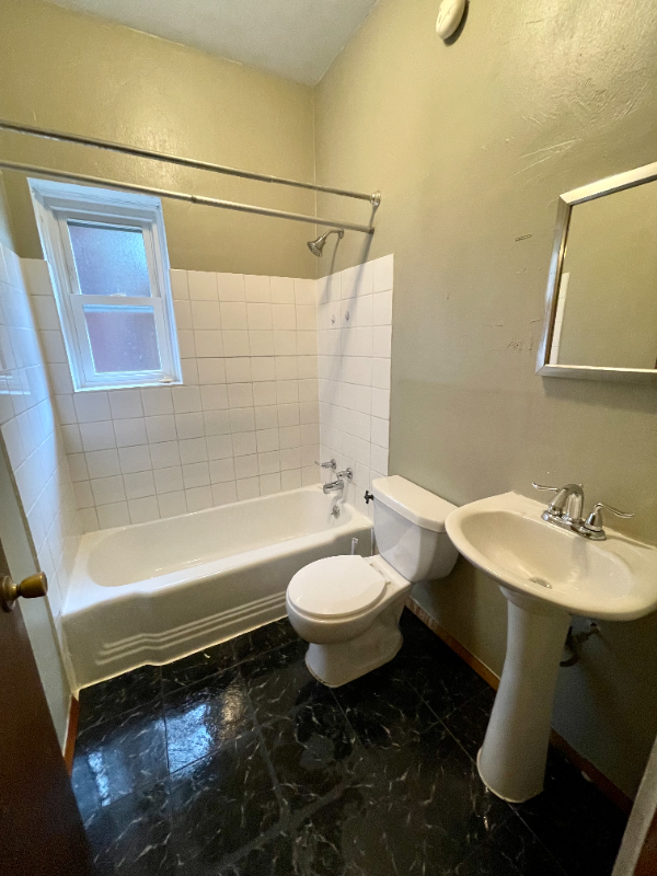 262 Freeport Rd #A - Photo 2 of 9