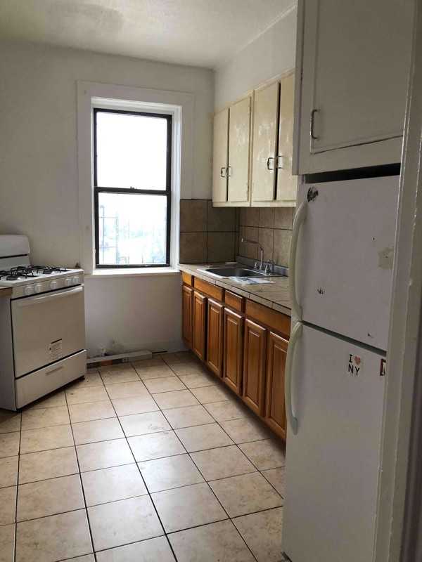 214 Fifth Ave #15 - Photo 2 of 5