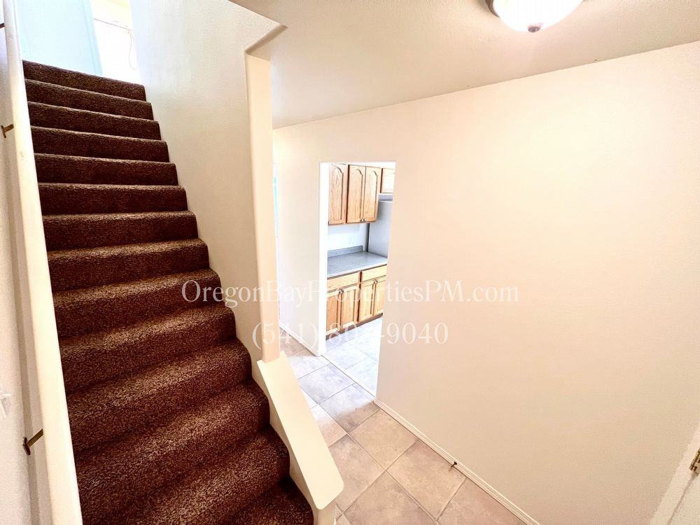 625 Clay St - Photo 2 of 15