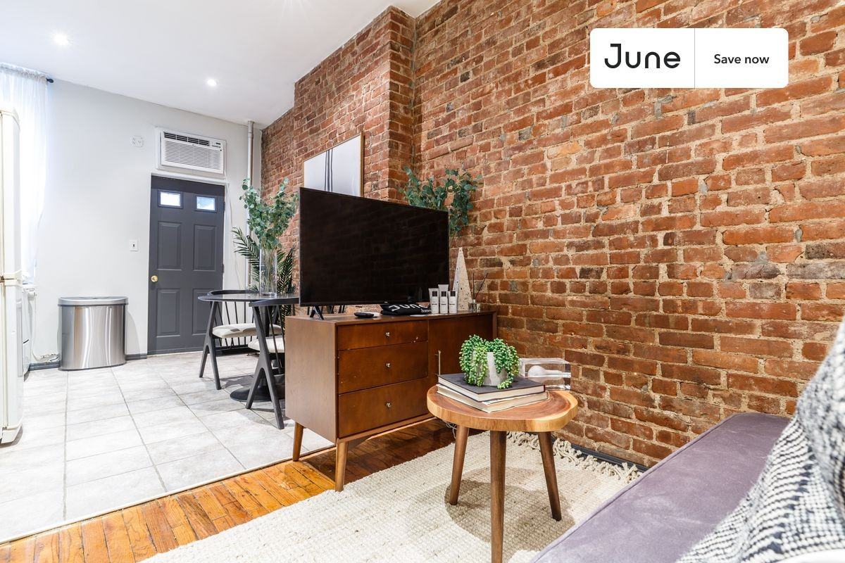 1626 2nd Ave #1S - Photo 2 of 11