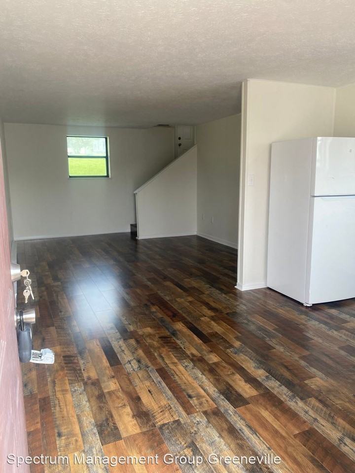 115 Hale Ave #3 - Photo 2 of 8