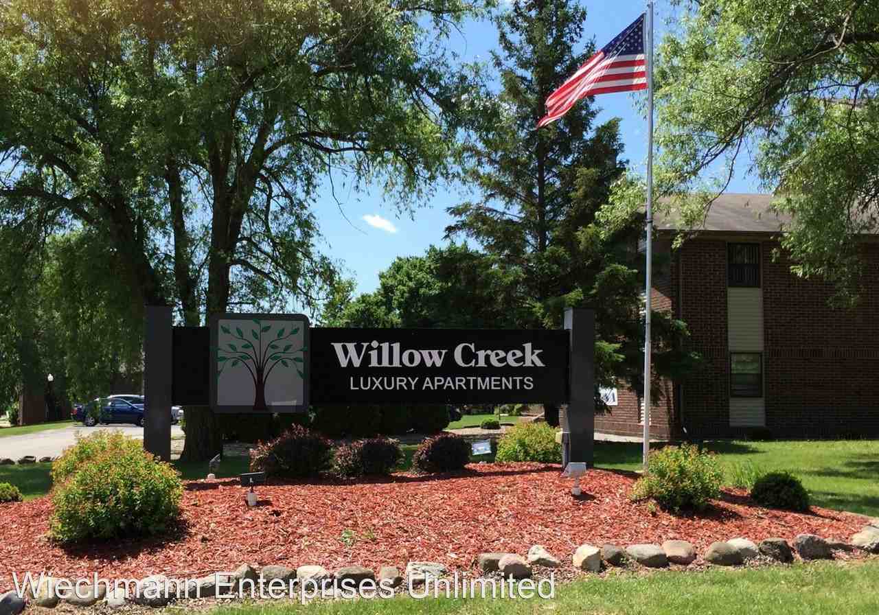 Willow Creek Apartments 301004870 301004870 1401 S. Nicolet Rd