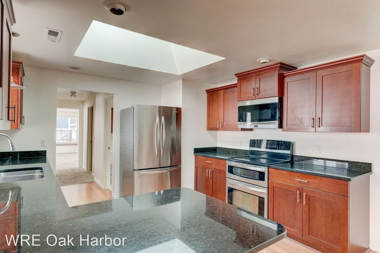 1324 Ne Big Berry Loop - Photo 3 of 30