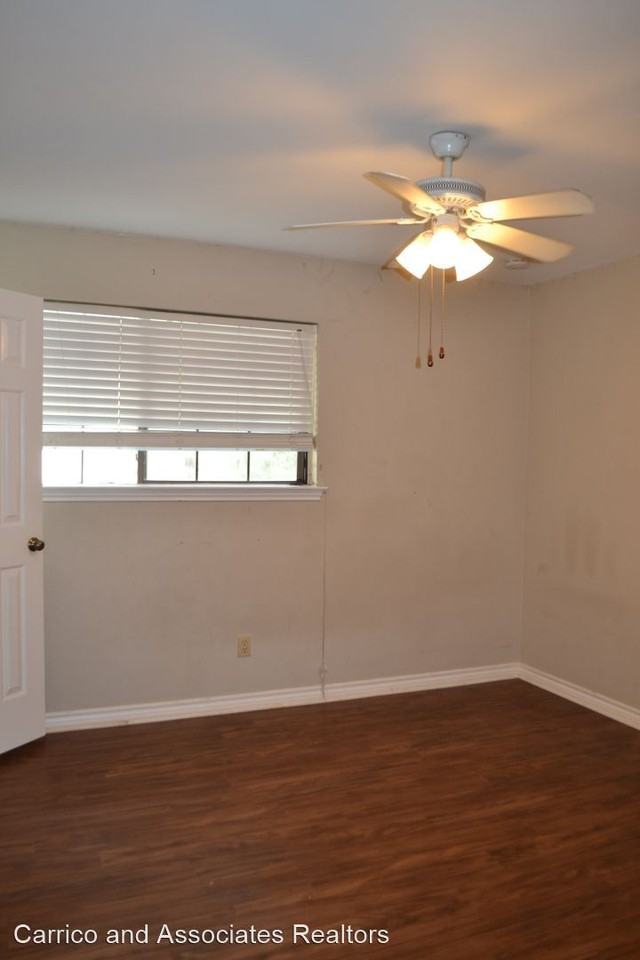 404 Benjamin St - Photo 2 of 24