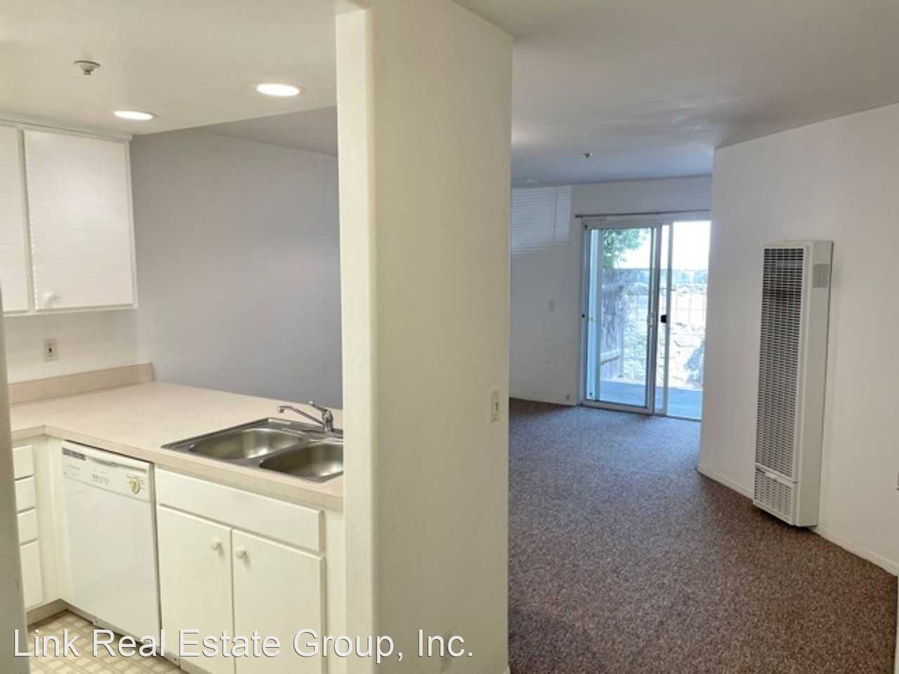 Palm Court - Photo 3 of 17