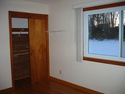 19475 Battery Park Rd - Photo 3 of 10