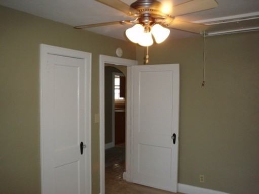 1134 Winburne Ln - Photo 2 of 23