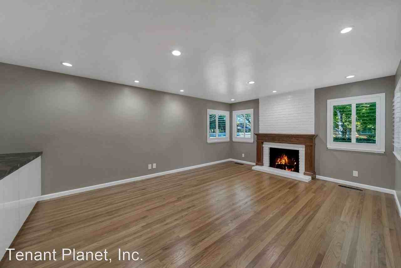 1992 Montemar Way - Photo 3 of 35