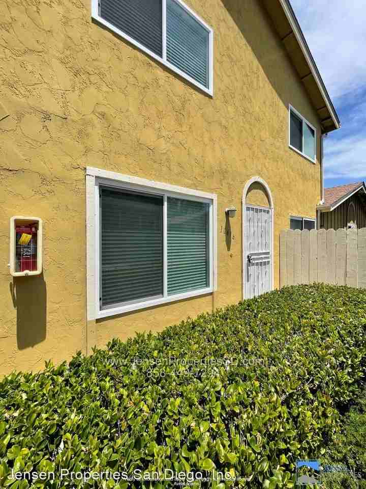 10416 Caminito Rimini - Photo 2 of 19